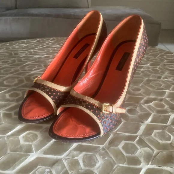 LOUIS VUITTON Limited Edition Fuchsia Monogram Perforated Open-Toe Pumps